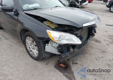 2014 Chrysler 200 Lx из США, поврежденный, VIN 1C3CCBAB9EN207159